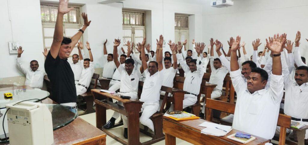 Pune police head office mentoring photo